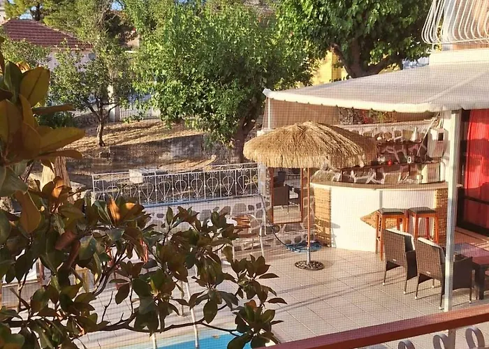 بيت ضيافة Oasis Complex