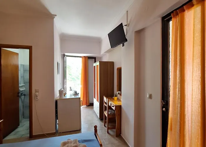 Oasis Complex 3*