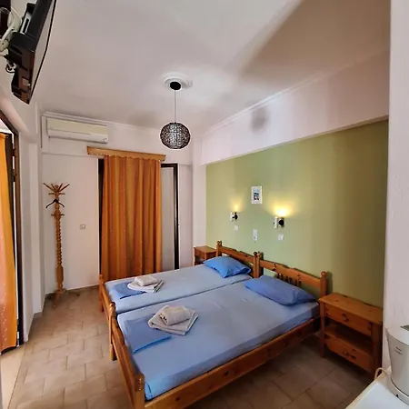 Oasis Complex Πανσιόν